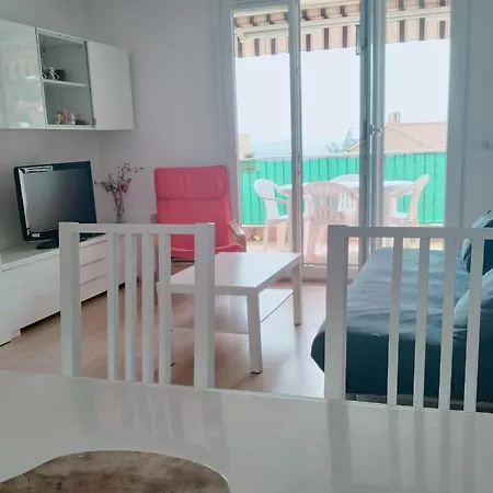 F 3 Lumineux Proche Et Vue Apartment *
